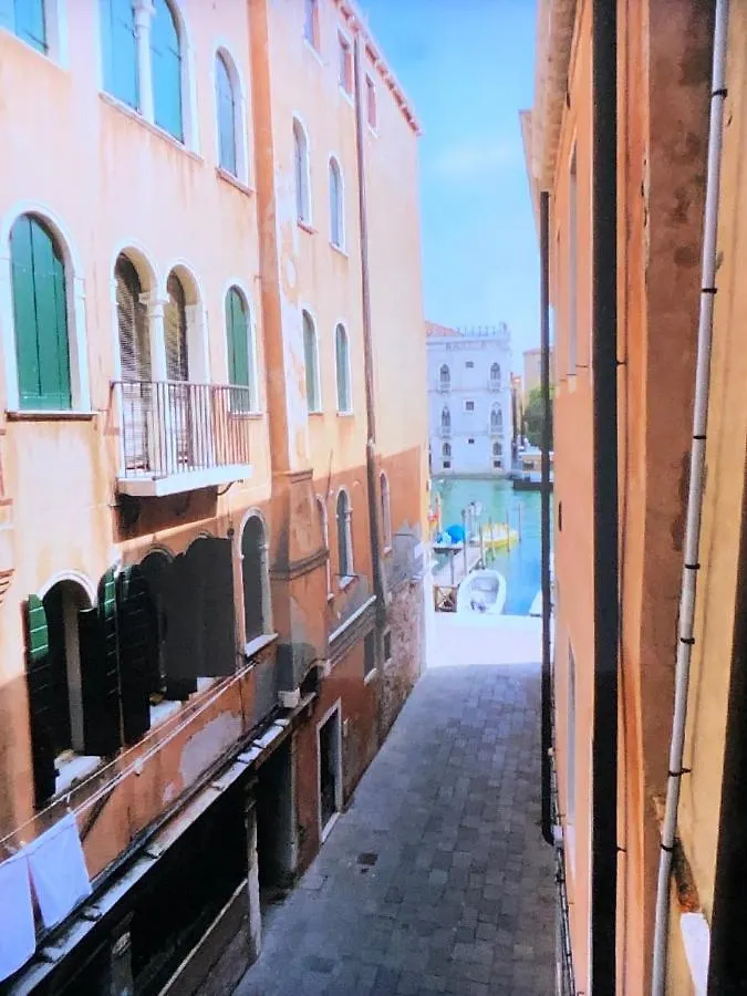 Venetian Loft House Apartment