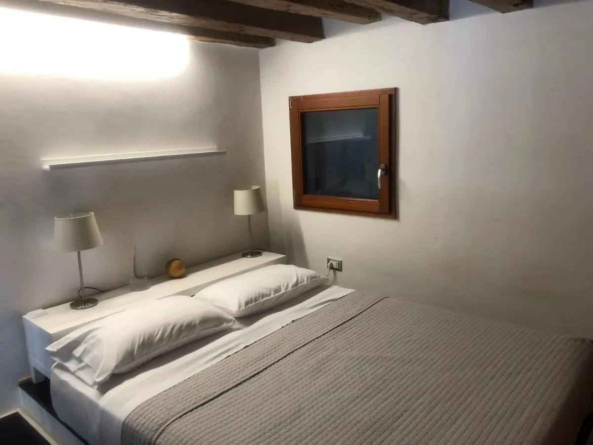Venetian Loft House Apartment